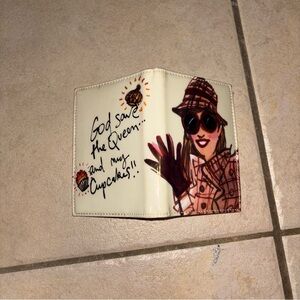NWT iZak Zenou God Save the Queen and My Cupcakes Passport Holder Wallet